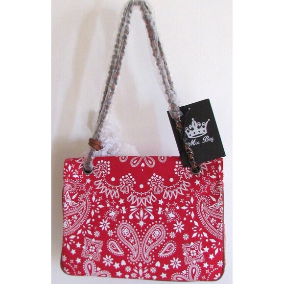 DESIGNER MIA BAG RED & WHITE BANDANA PRINT WHITE POM-POM CHARM CHAIN BAG - Picture 3 of 16